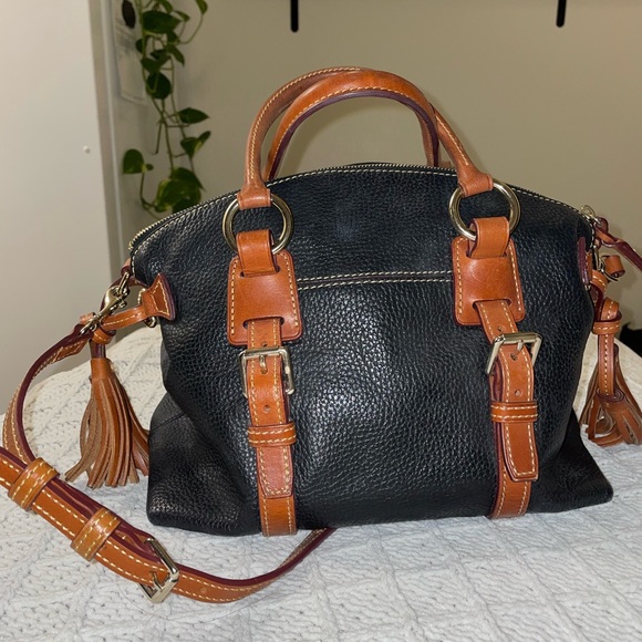 DOONEY & BOURKE PURSE - Picture 4 of 10